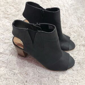 Steve‎ Madden notedd Faux Leather Peep Toe Block heel Bootie black size 9